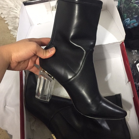 Shoes - Leather bootie ‼️NEED GONE‼️